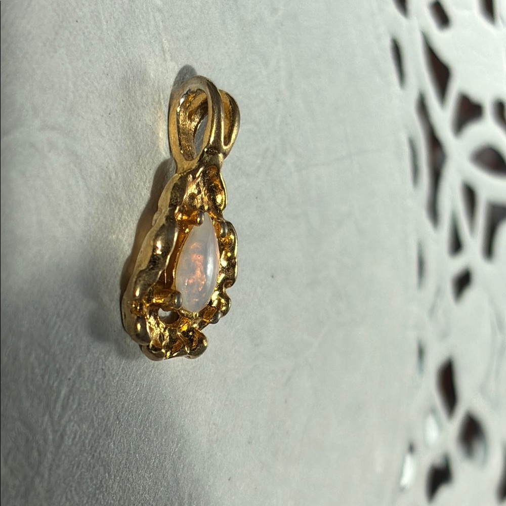 Vintage Gold and Opal Pendant